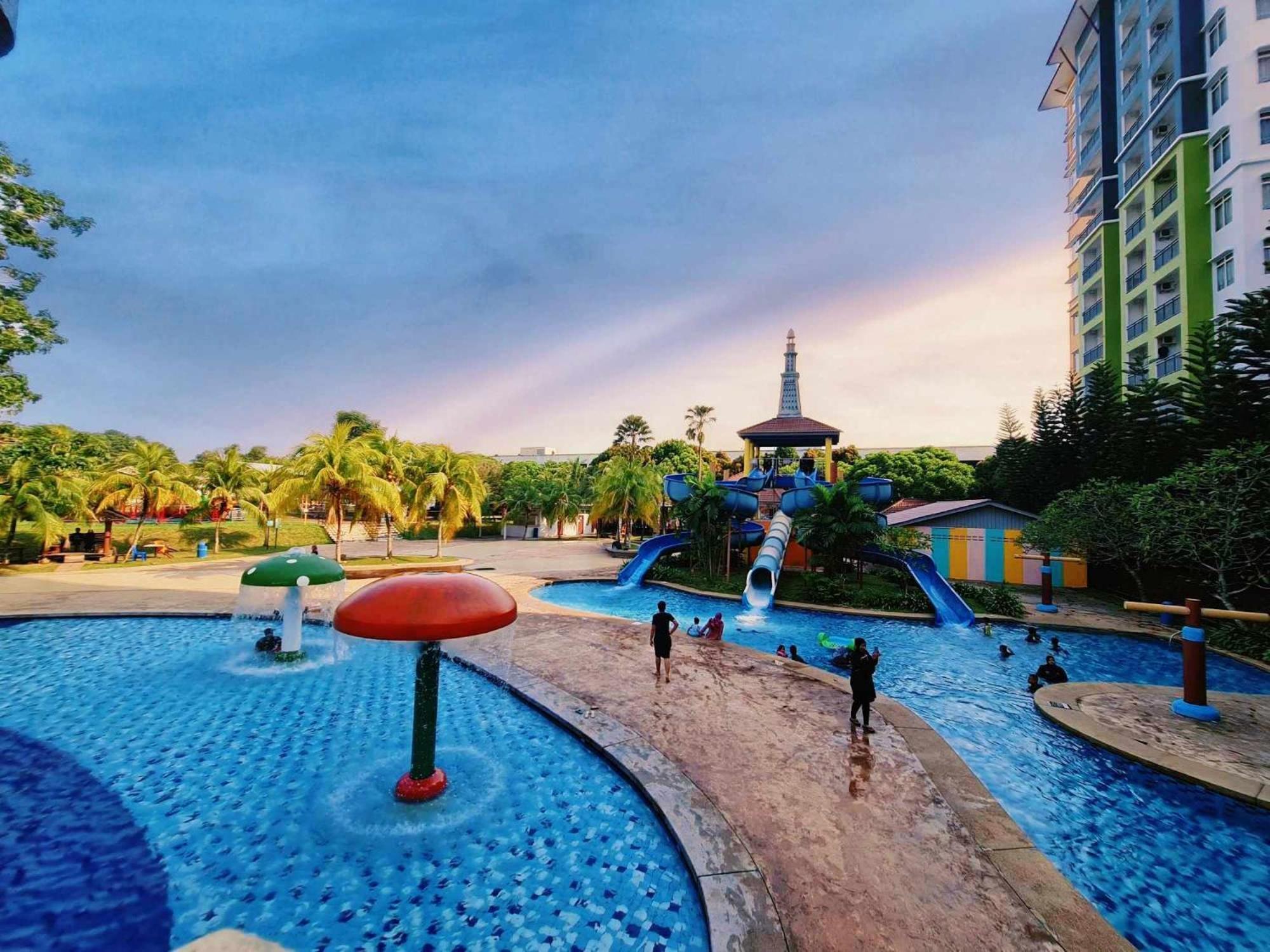 Melaka Top Largest Waterpark Resort - By Youbnb Homestay Melaka Exterior foto